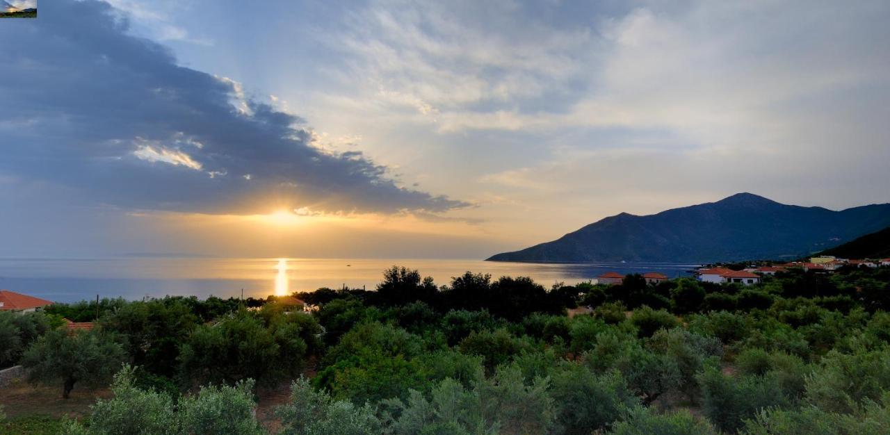 Ξενοδοχείο Βυζαντινόν Λεωνίδιο Εξωτερικό φωτογραφία