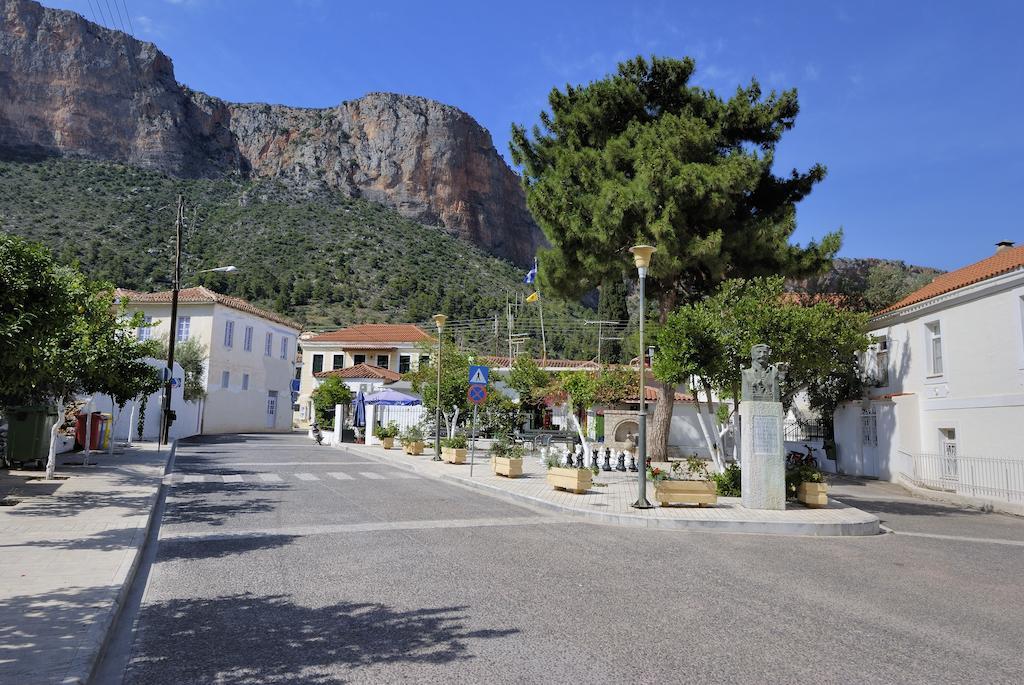 Ξενοδοχείο Βυζαντινόν Λεωνίδιο Εξωτερικό φωτογραφία