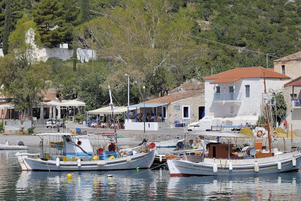 Ξενοδοχείο Βυζαντινόν Λεωνίδιο Εξωτερικό φωτογραφία
